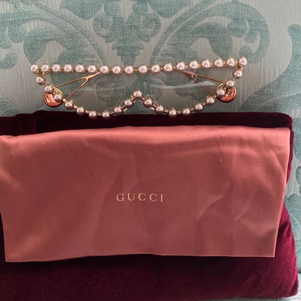 Gucci Pearl Sunglasses!